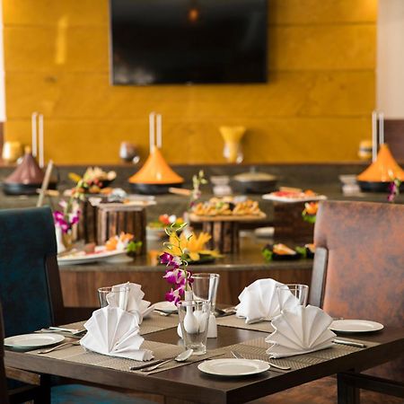 Regenta Central Cassia Zirakpur Chandigarh Zewnętrze zdjęcie