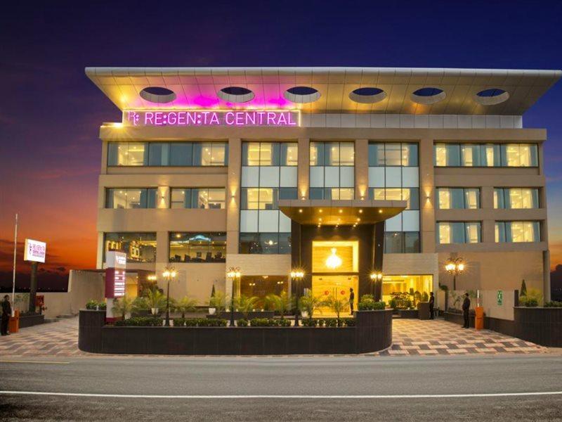 Regenta Central Cassia Zirakpur Chandigarh Zewnętrze zdjęcie