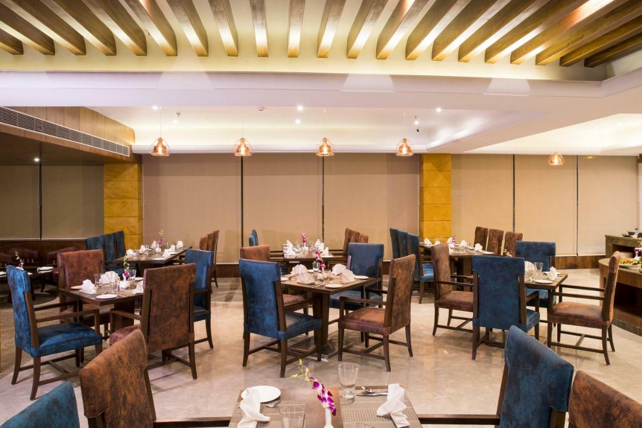 Regenta Central Cassia Zirakpur Chandigarh Zewnętrze zdjęcie