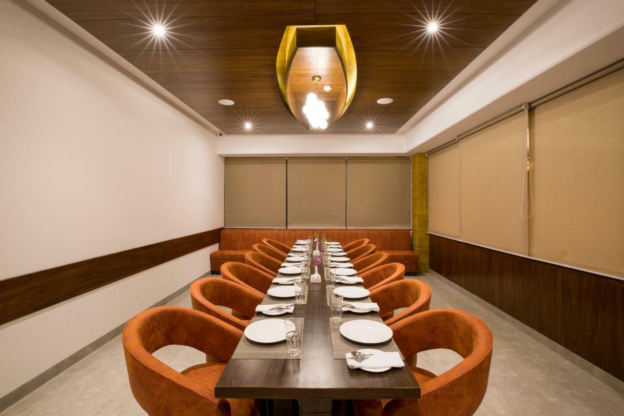 Regenta Central Cassia Zirakpur Chandigarh Zewnętrze zdjęcie