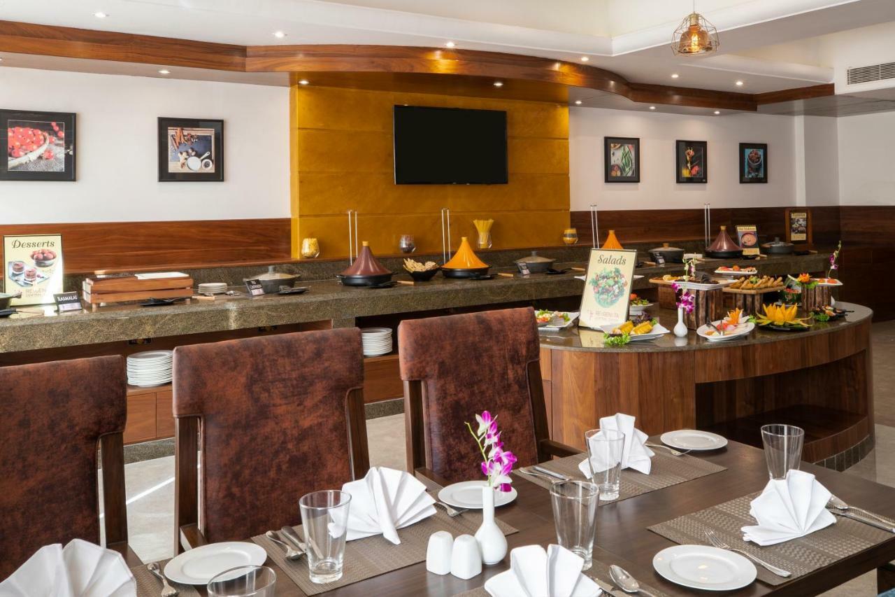 Regenta Central Cassia Zirakpur Chandigarh Zewnętrze zdjęcie