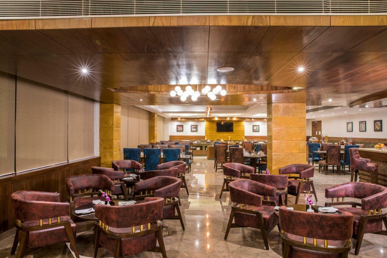 Regenta Central Cassia Zirakpur Chandigarh Zewnętrze zdjęcie