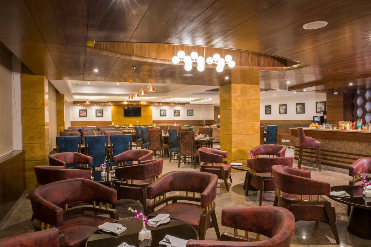 Regenta Central Cassia Zirakpur Chandigarh Zewnętrze zdjęcie