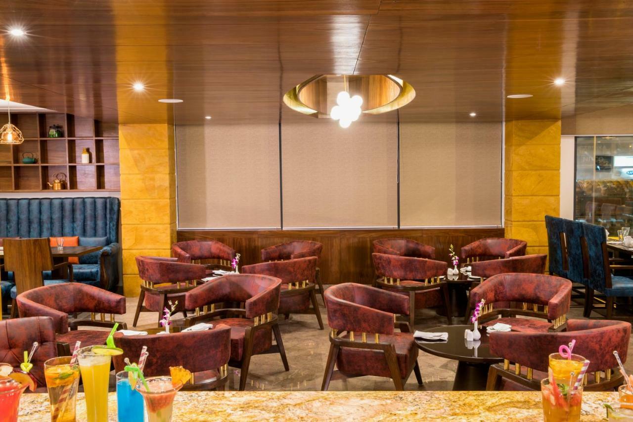 Regenta Central Cassia Zirakpur Chandigarh Zewnętrze zdjęcie