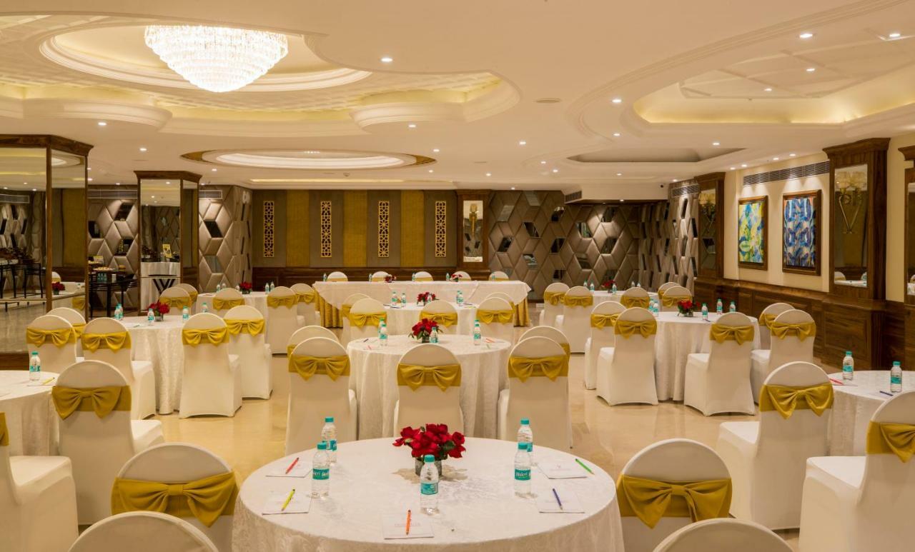 Regenta Central Cassia Zirakpur Chandigarh Zewnętrze zdjęcie