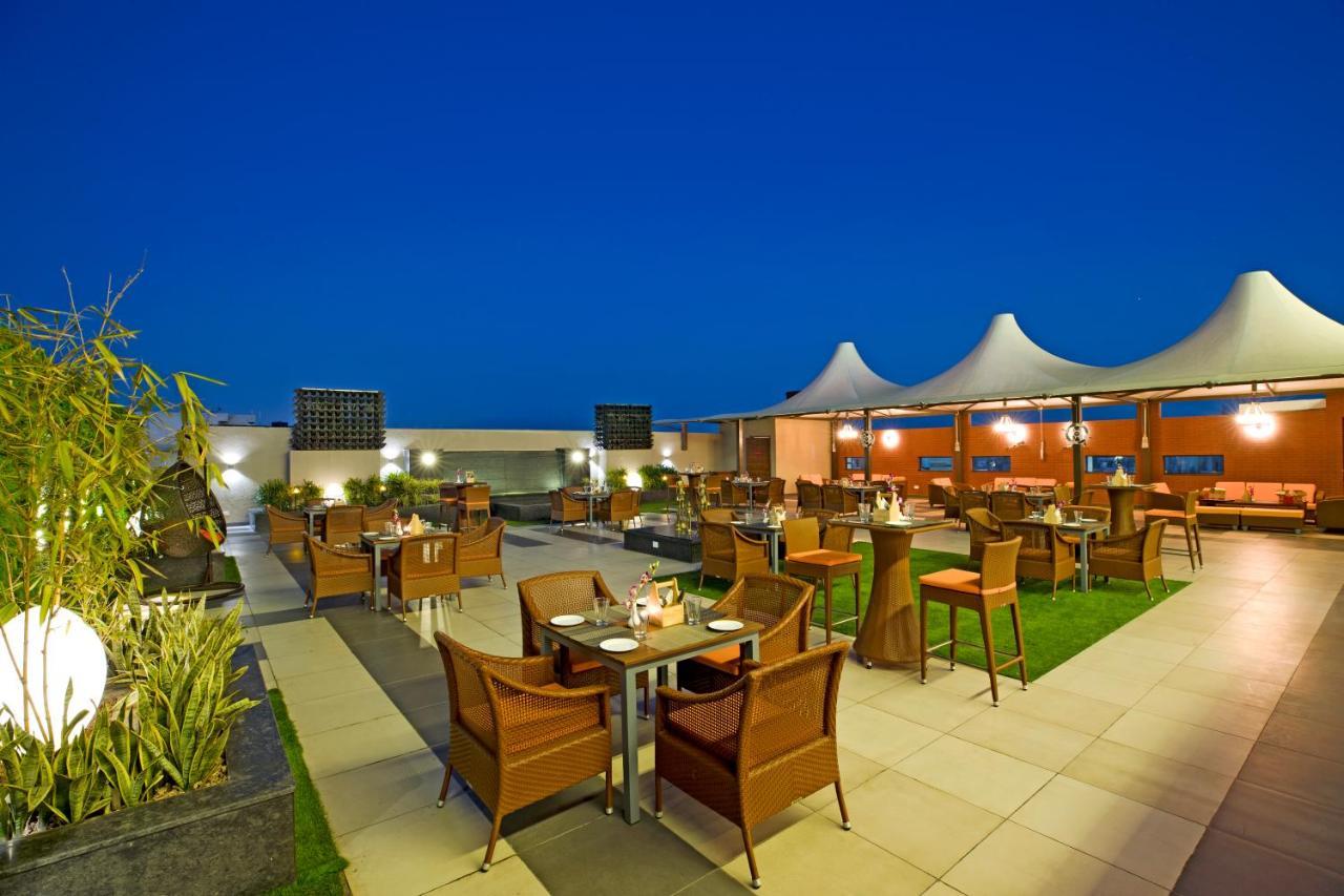 Regenta Central Cassia Zirakpur Chandigarh Zewnętrze zdjęcie