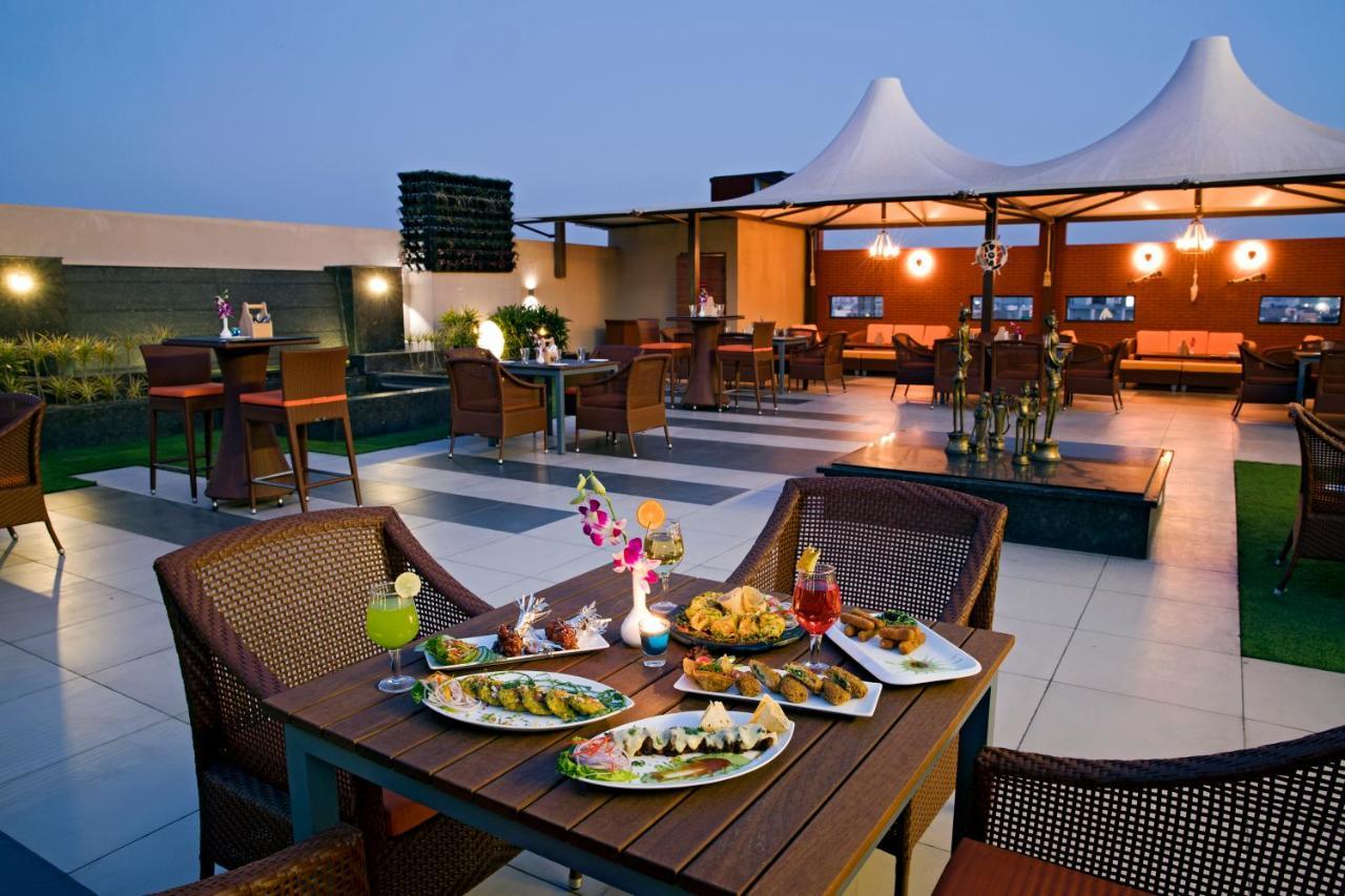 Regenta Central Cassia Zirakpur Chandigarh Zewnętrze zdjęcie